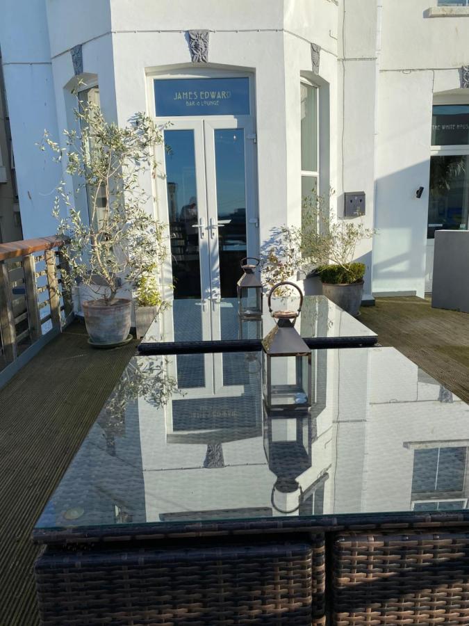 The White House Hotel New Quay Exterior foto