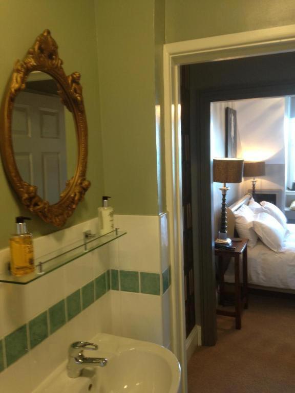 The White House Hotel New Quay Exterior foto